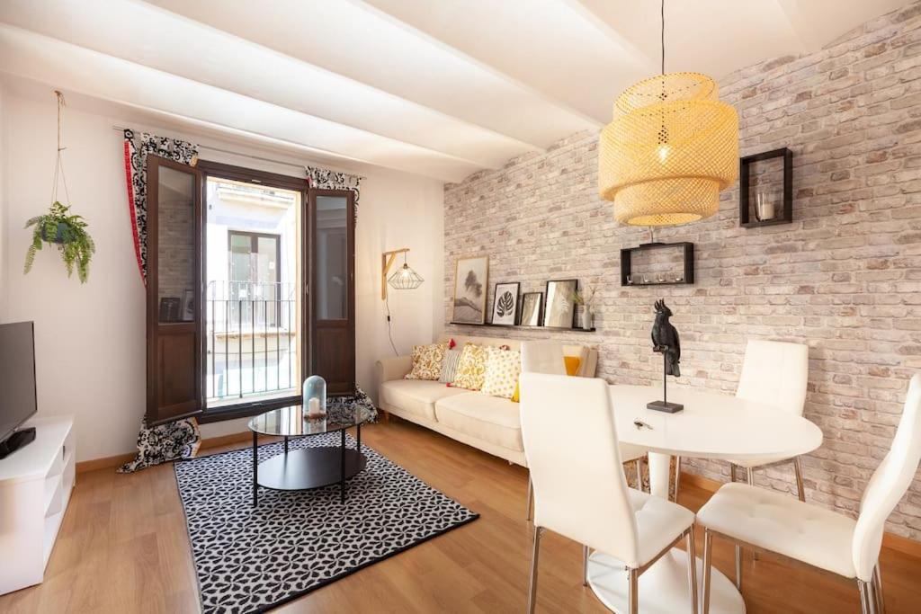 Beautiful Apartment In Abat Street By Batuecas Tarragona Exterior photo
